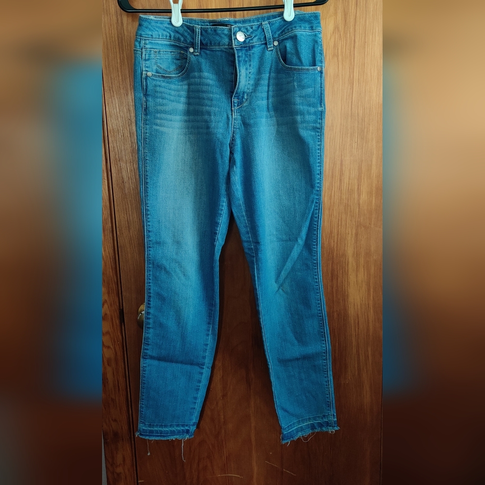 ⚠️ Last Chance - Cropped Blue Denim Jeans